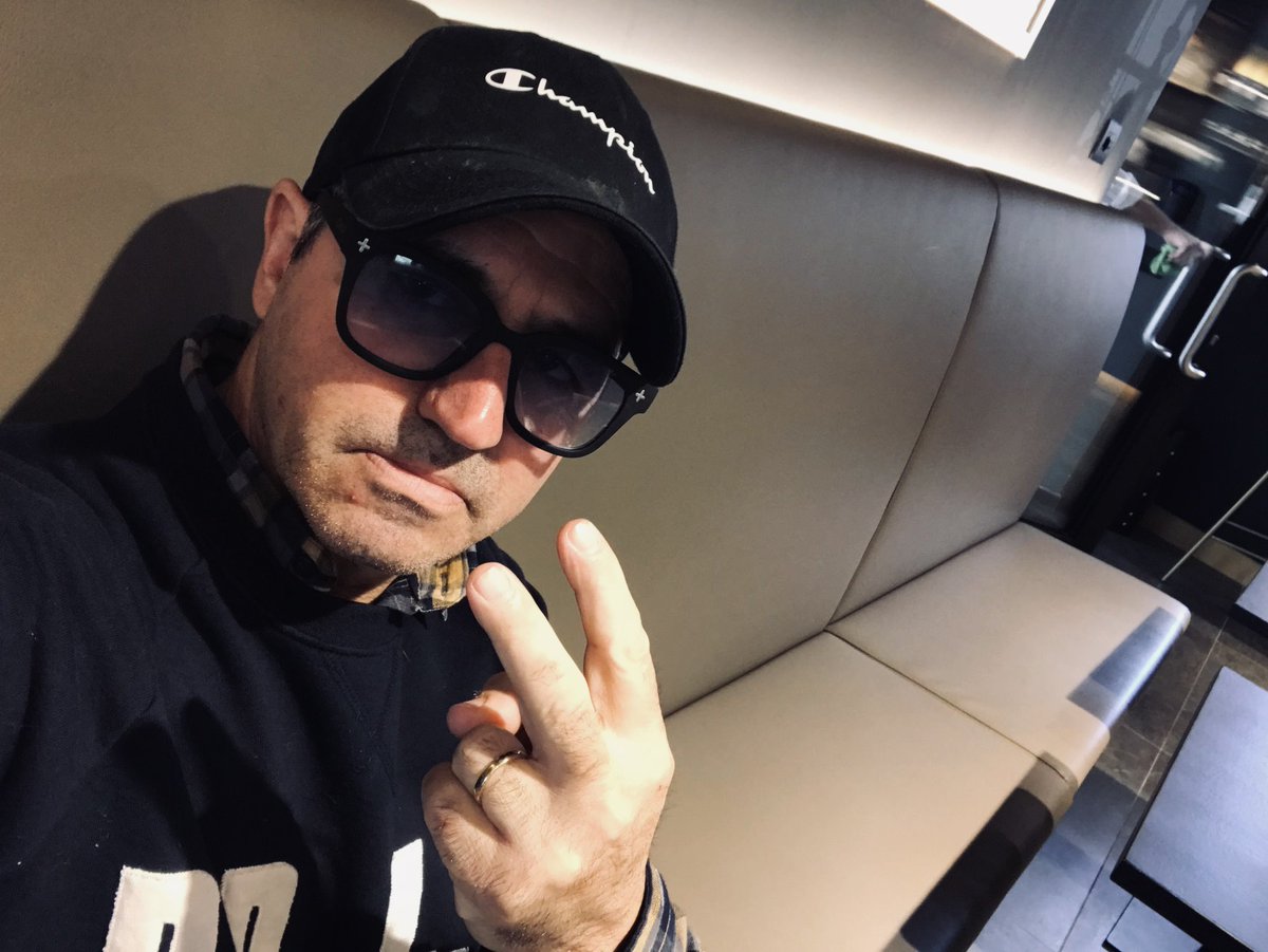 Io ho pazienza ho sempre attraversato il peggio, per ottenere il meglio. Gli scarti so tutti i vostri 🖤