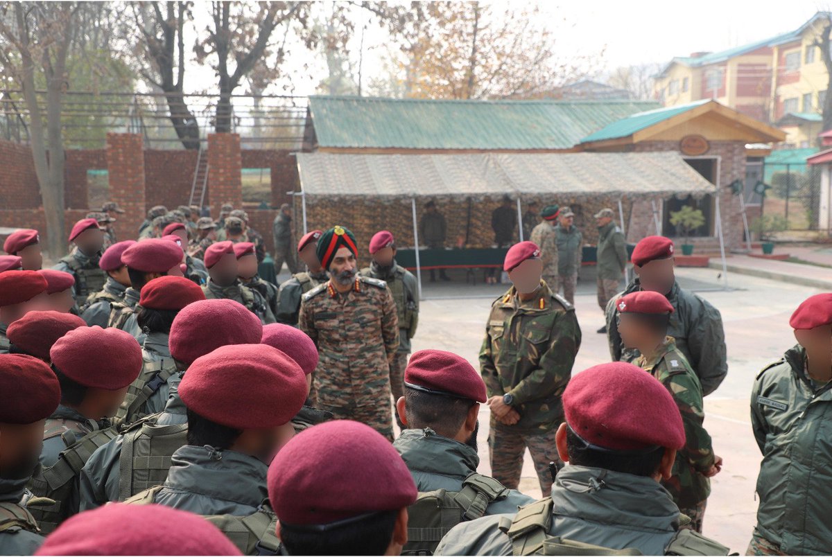 DefenceSahil's tweet image. and winter preparedness. Strong message of vigilance and readiness across the northern frontier. #IndianArmy #NorthernCommand #ChinarCorps #SaptaShaktiCommand #OperationalReadiness