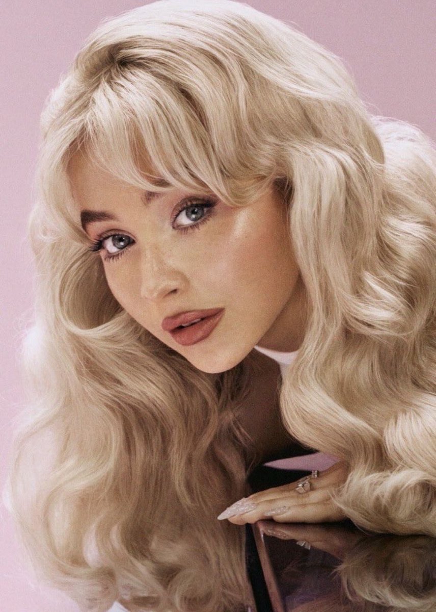 PInsider_'s tweet image. 🚨 | Sabrina carpenter is the moment! 
 In recent days, it was revealed that the singer was in conversations for not only “Alice in wonderland” live action movie at Universal but also for a role in an upcoming Marvel movie and the tangled live action film at Disney