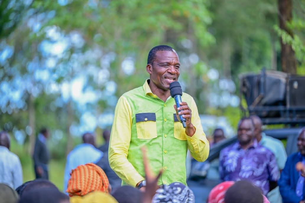 ahindapat_'s tweet image. The community needs a steady hand and a reliable voice in national conversation. With a clear plan and a legacy of service, DavidNdakwa remains the SureBet to guide Malava toward real development and sustained progress. #EyesOnMalava