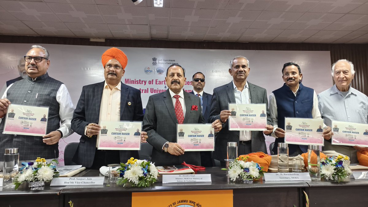 DrJitendraSingh's tweet image. Curtain Raiser India International Science Festival #IISF2025 : Central University #Jammu:

”India witnessing novel, pioneering initiatives in science technology and innovation, supported by out of box patronage from PM Sh @narendramodi.

The upcoming 4-day festival at Panchkula…