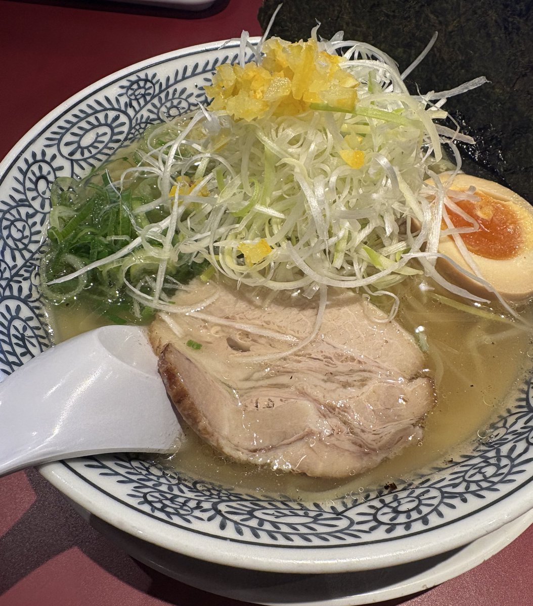 omn_bs's tweet image. #217find
ういさんが柚子系のラーメンが好きって言ってたから、今日は出勤前から退勤後のごはん決めてた