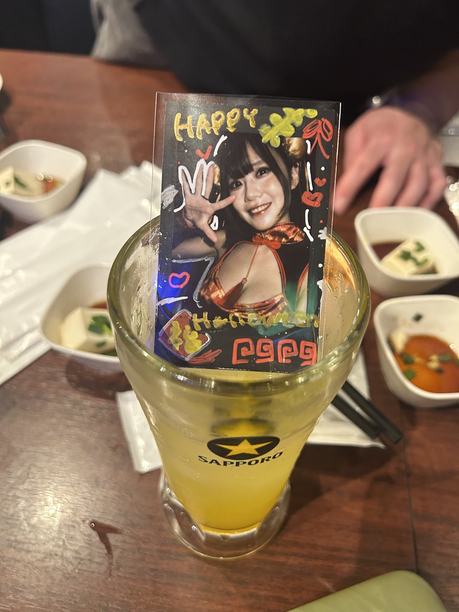 Mxmxm0318's tweet image. 野守とマンゴーとパイ
🍻