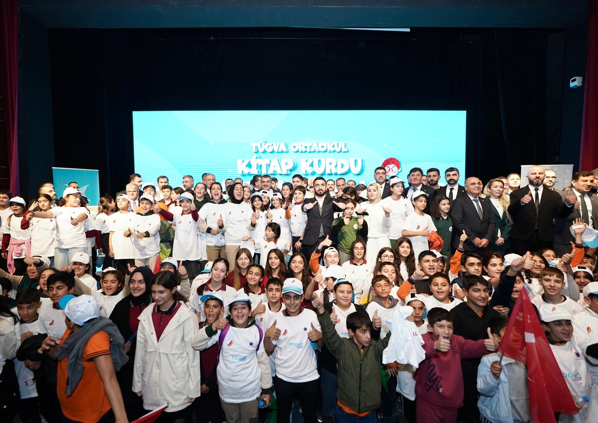 📍Mardin

Medeniyetimizin ilim ve irfan ocaklarından biri olan Mardin’de, kitabı gençlerimizin kalbiyle ve zihniyle buluşturan Türkiye Gençlik Vakfı Kitap Kurdu Yarışması Mardin Lansmanı programına katıldık.

Gençlerimizin ve çocuklarımızın okuma davranışlarını güçlendiren,