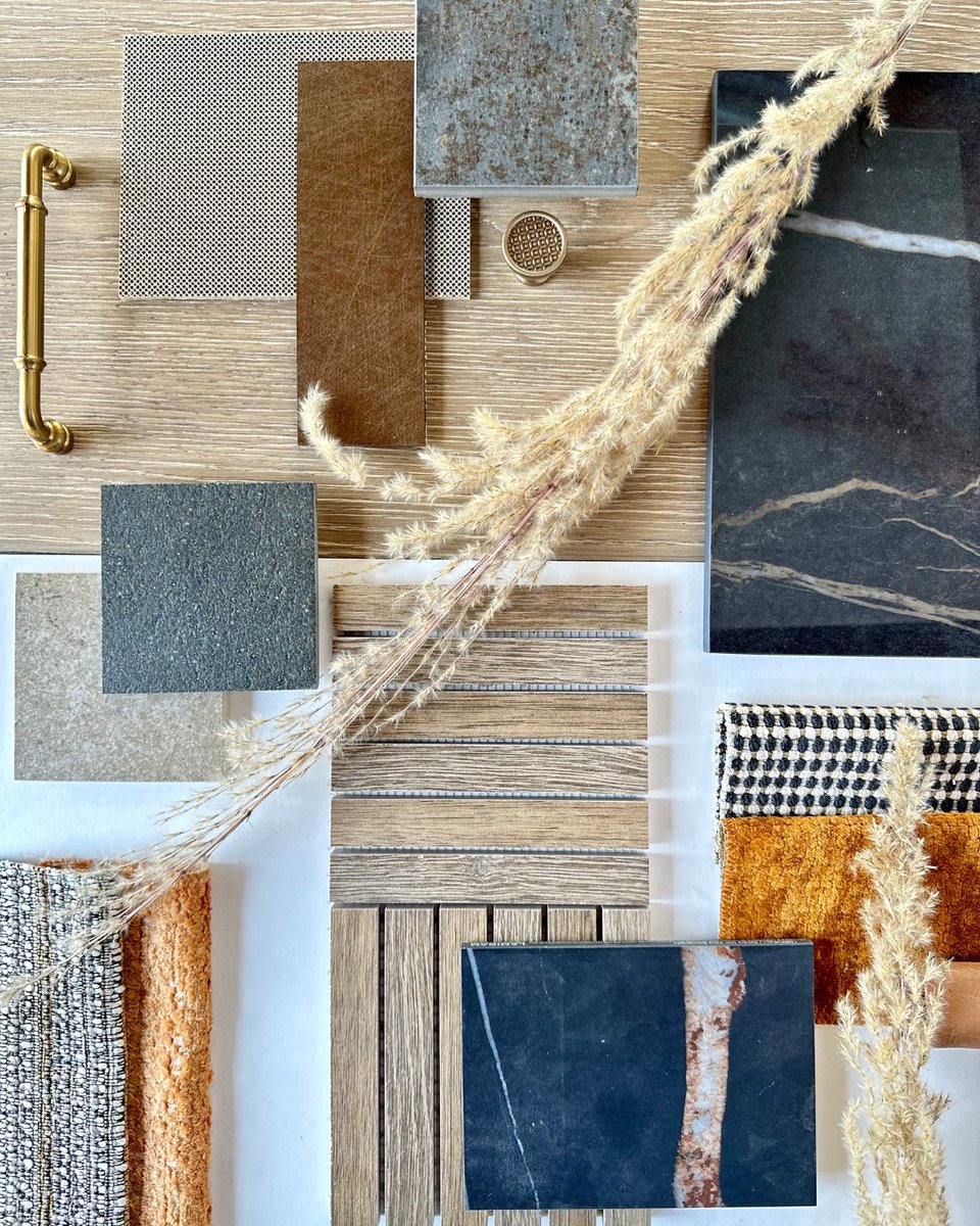 crossvilleinc's tweet image. 🍂 Classic Autumnal charm meets modern sophistication. This #FlatlayFriday is an homage to Autumn skies and all things Fall. Textured neutrals, bold hues, and durable porcelain panels that blend beautifully. ✨

↓ Explore these chic collections!
hubs.li/Q03VjhLm0