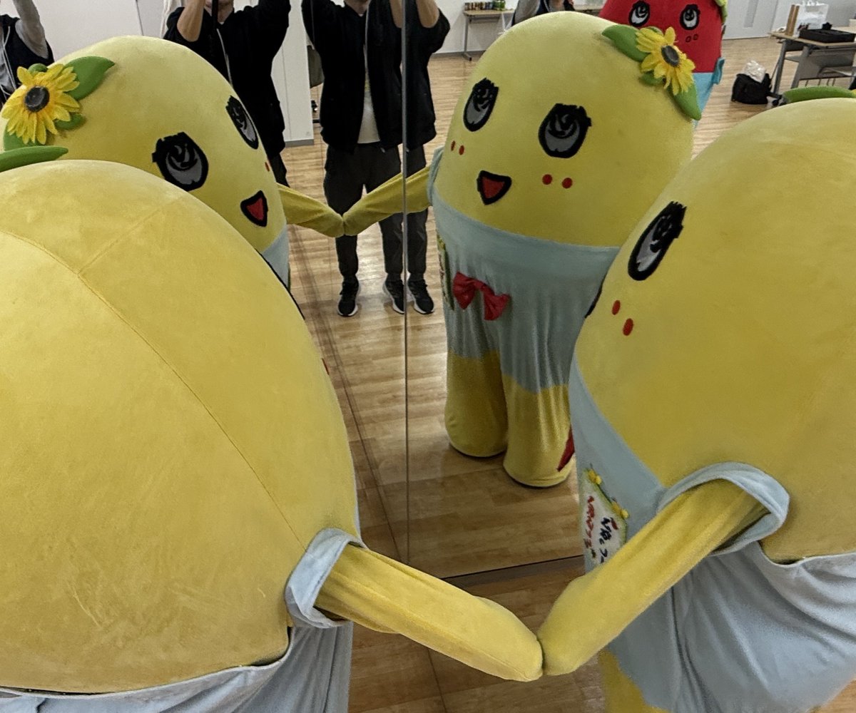 ☆特級呪霊みぃちゃん 前世→(。゜▽゜)シラミ💙 (@mii_funa0705