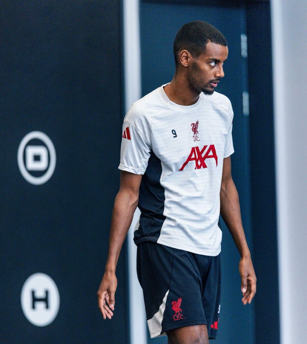 We have this demon in our club, I can’t believe it 🤩