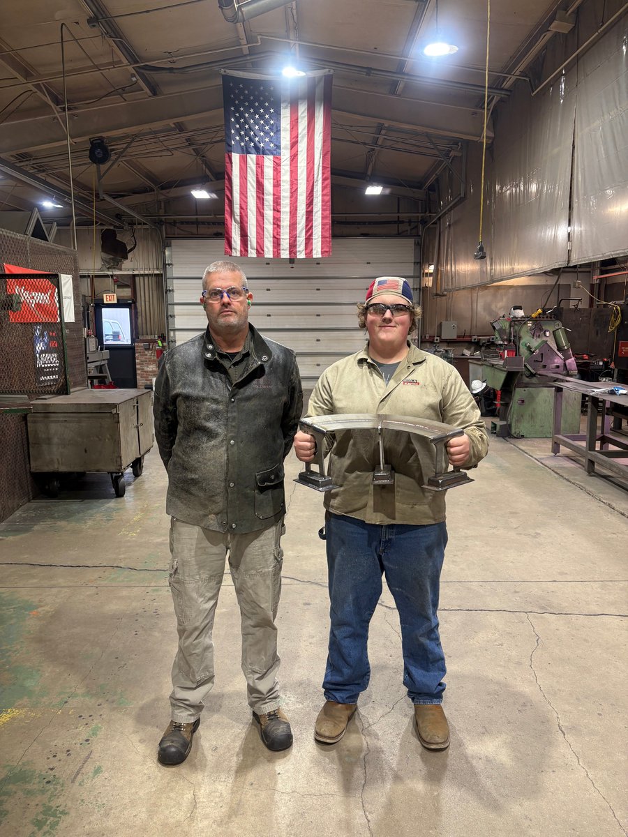 ProjectMfg's tweet image. National Welding League Competitors — Time’s Almost Up! ⏰

Round 1 ends TODAY at 5:00 PM, so make sure to submit your completion photo!

1 photo must be submitted to competitions@projectmfg.com
 that includes:
👤 The competitor
👨‍🏫 The instructor
🛠️ The completed project