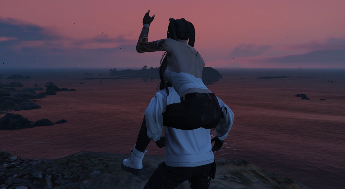 Happy friday! ✨️ #gtav #roleplay #highlife 💚kick.com/foxymandy
💜twitch.tv/foxymandy