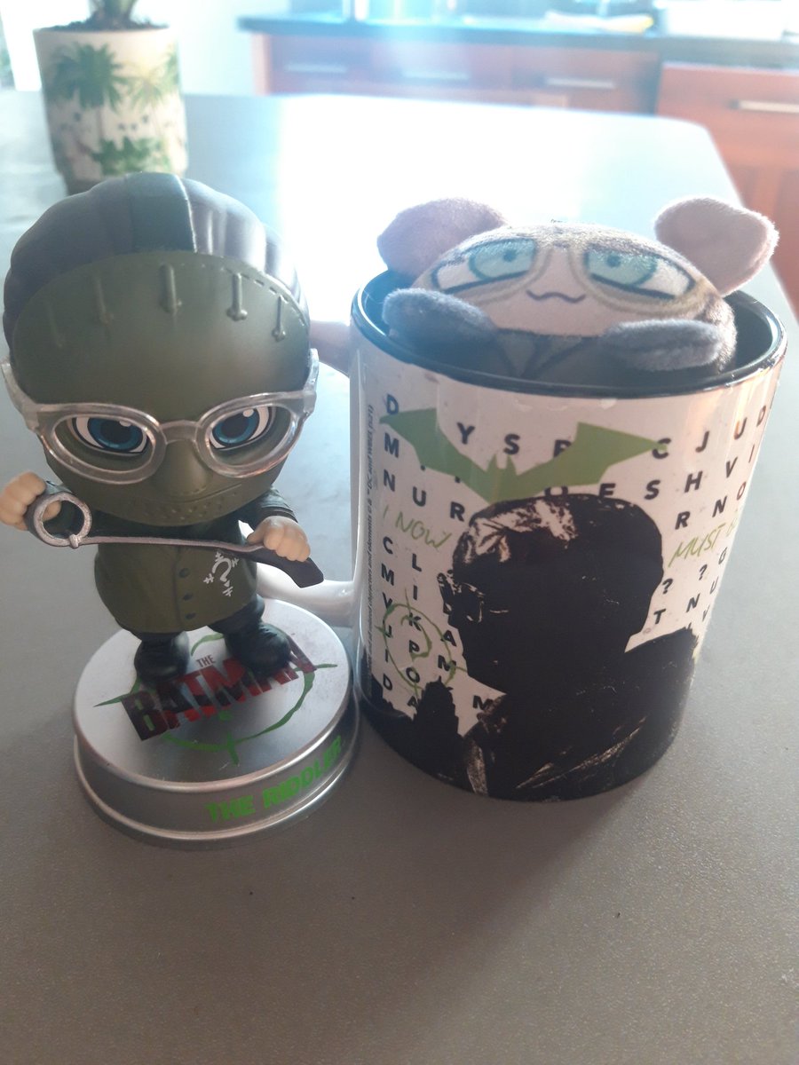 I got the Riddlebat mug!