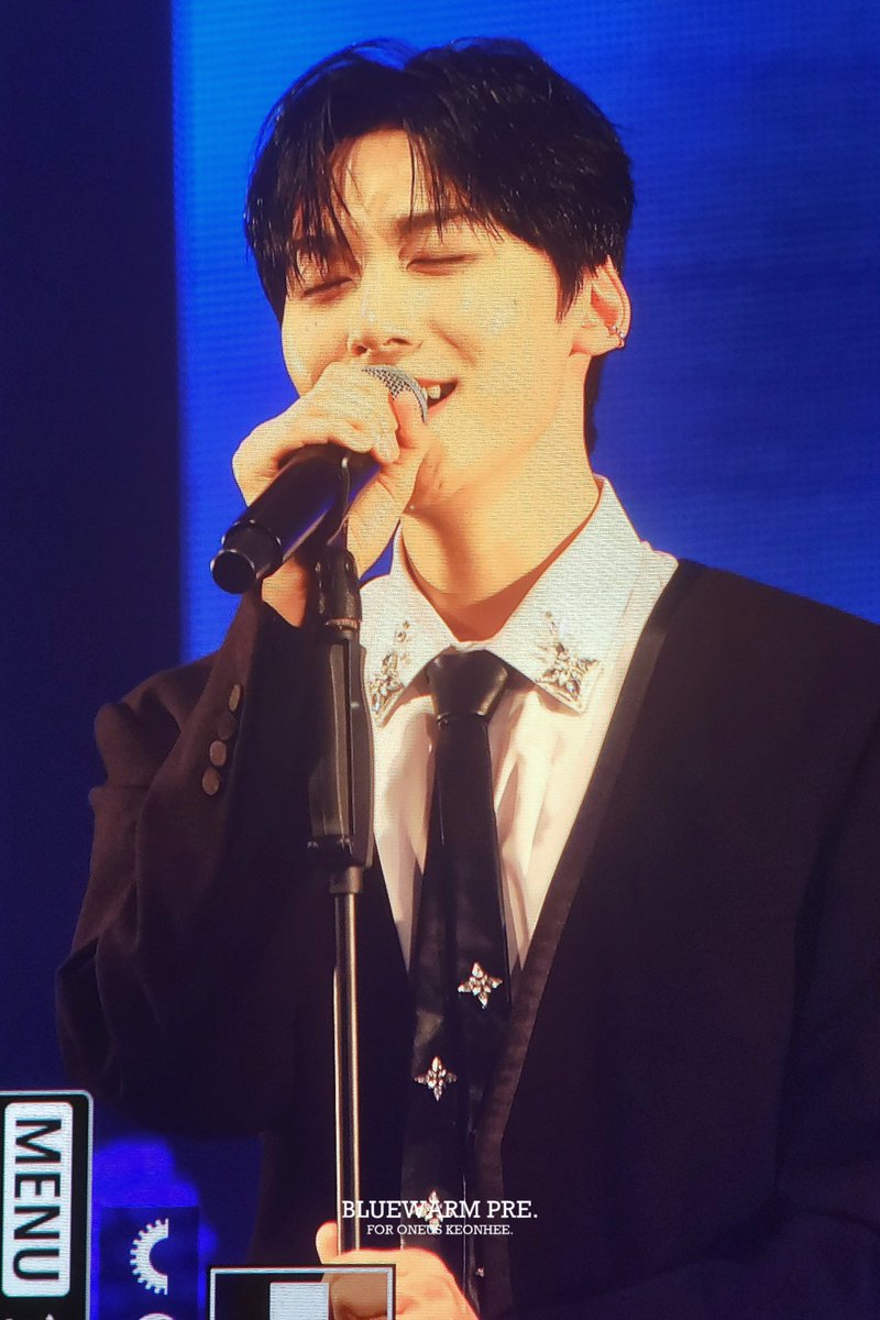 251121 [H_OUR, US] in JAPAN 

건희 프리뷰💙

#원어스 #건희 #ONEUS #KEONHEE #파란건름이