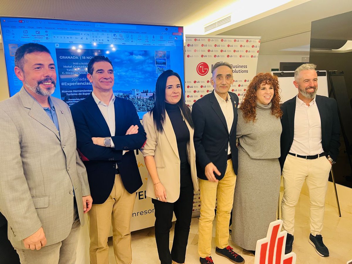 🔵¿𝗣𝘂𝗲𝗱𝗲 𝗹𝗮 𝗜𝗔 𝗺𝗲𝗷𝗼𝗿𝗮𝗿 𝗱𝗲 𝘃𝗲𝗿𝗱𝗮𝗱 𝗹𝗮 𝗲𝘅𝗽𝗲𝗿𝗶𝗲𝗻𝗰𝗶𝗮 𝗱𝗲𝗹 𝘃𝗶𝗮𝗷𝗲𝗿𝗼?

Moderé la mesa de la <a href="/Comunidad_AEDH/">Directores de Hotel #TurismoSomosTodos #50AEDH</a> junto a Marta Anego (<a href="/ProfitroomINT/">Profitroom</a> ) y Carlos Rentero (<a href="/Bookassist/">Bookassist</a> ) en #Granada.

#ExperienciasAEDH #Tecnología #IA #Hoteles