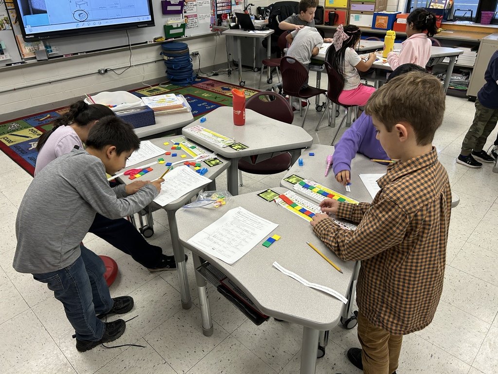 BPD3HW's tweet image. Our Howe Bears were busy today estimating, measuring with unit tiles, and recording their results! Hands-on learning helps our students build confidence, make connections, and have fun while mastering math skills. 
#HoweBears #LearnLeadSucceedBPD3 #MathIsFun