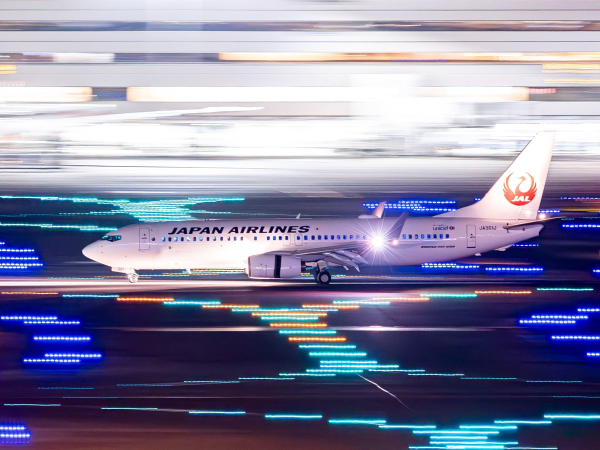 Boeing B737-846 (B738)
Japan Airlines （JAL 日本航空） JA301J