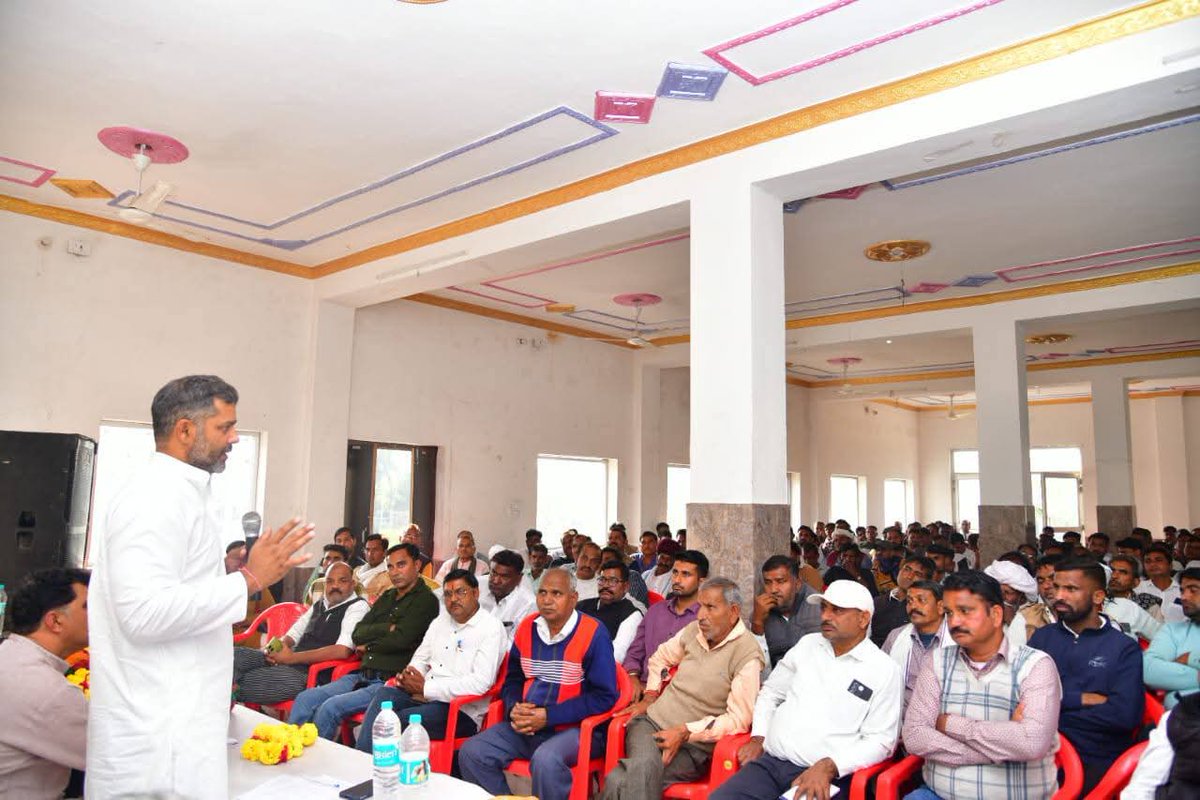 VickramSwamiINC's tweet image. राजस्थान प्रदेश कांग्रेस कमेटी निर्देशानुसार विशेष गहन पुनरीक्षण (SIR) प्रक्रिया में ‘वोट चोरी’ रोकने के महाअभियान को लेकर हिंडौली विधानसभा में विधायक श्री @AshokChandnaINC जी के नेतृत्व में बूथ लेवल एजेंट्स (BLA) का प्रशिक्षण कार्यक्रम आयोजित किया गया।
कांग्रेस पार्टी का एक - एक…