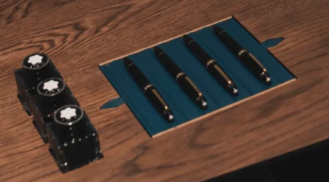 Neil J Lander tweet media