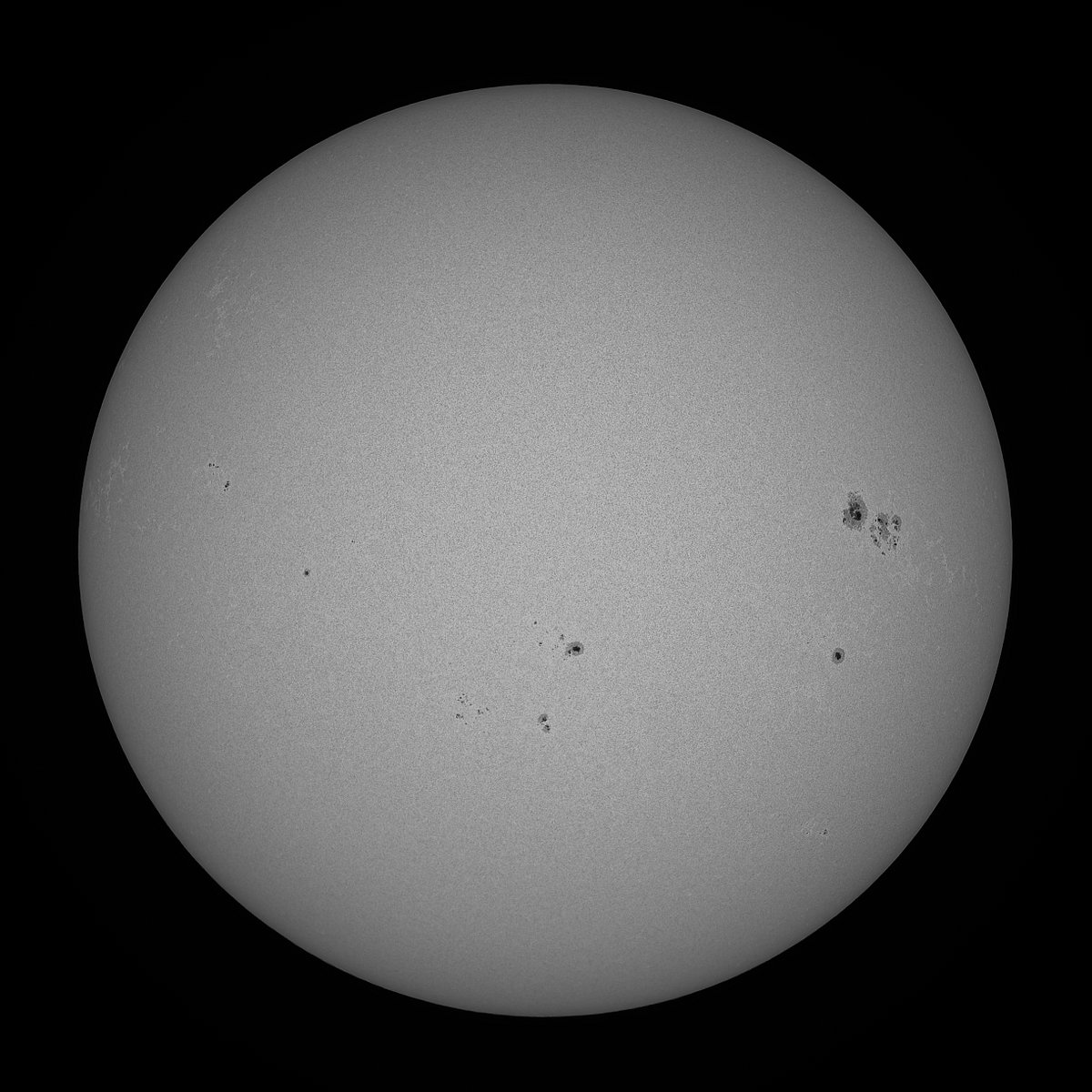 Sun in CaK/3nm CaK/WL
--
Askar 120mm F7
P1：Antlia 5A（0.5nm） CaK Assembly
P2：Antlia 3nm CaK Assembly
P3：Antlia dualband Assembly(WL)
Camera：Saturn-M SQR IMX533

#antliafilter
#antliaCaK
#antlia5a
#antliasolar