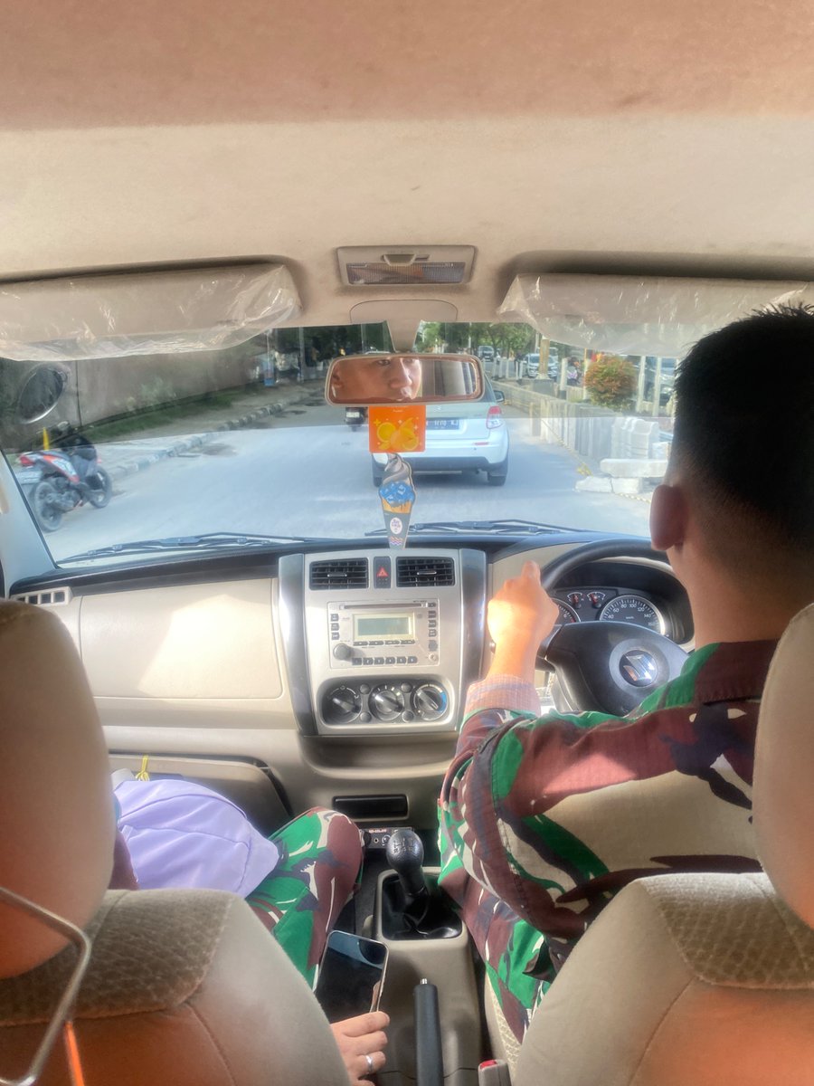 Hayuu_76's tweet photo. Kerja kerja kerja !!! https://t.co/3MVIGFsrn3