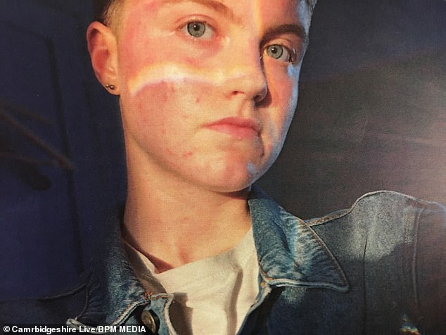 BorisSpider14's tweet image. As a belated Trans Day of Remembrance offering, I would ask that you keep in mind Jayden Lowe, born Jessica. Jayden was from Cambridgeshire, England. In 2019, Jayden, then 18 stepped in front of a train to commit suicide. Jayden identified as a boy for several years prior to the…