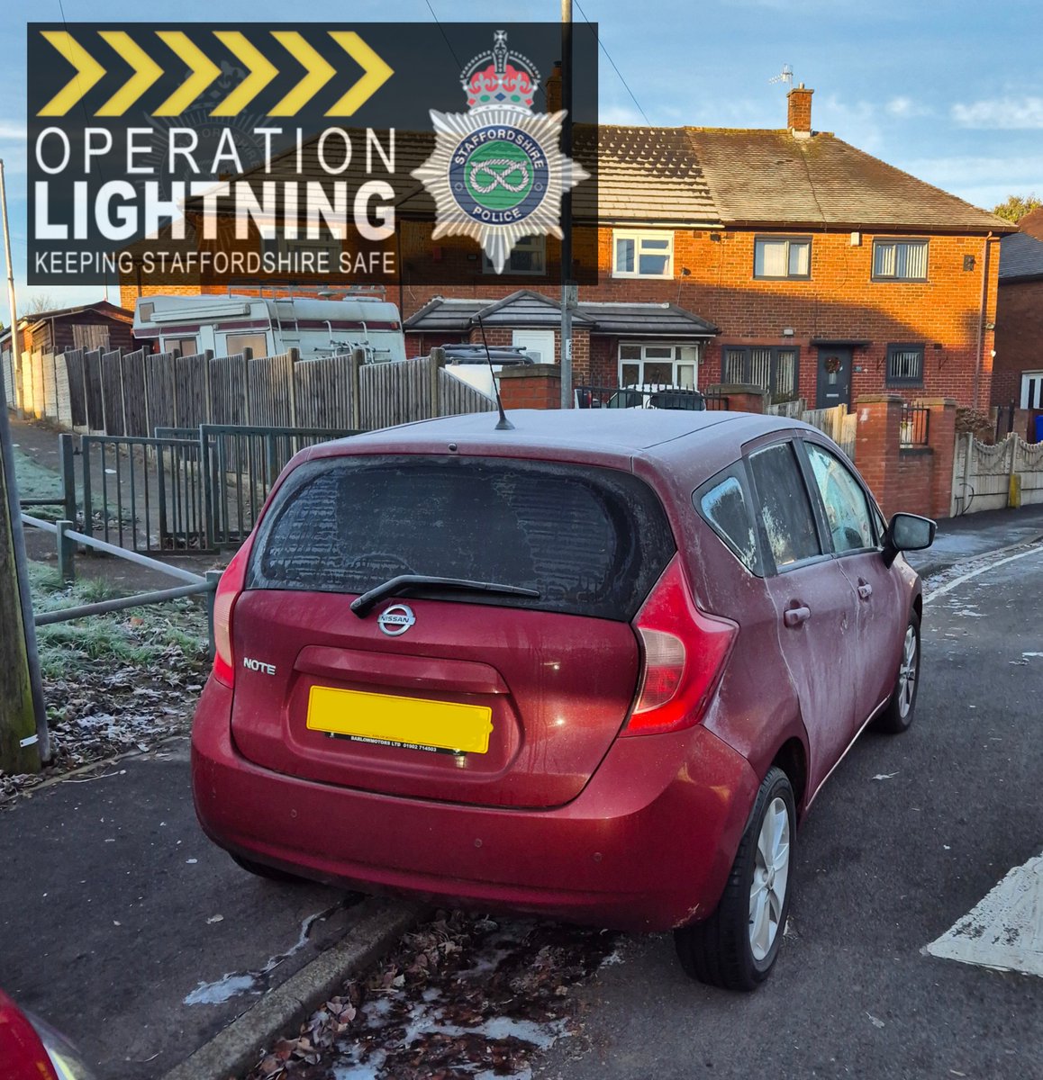 StaffsRCT's tweet photo. ⚠️Do no leave your car unattended whilst defrosting⚠️

This vehicle was #Stolen this morning from #Hanley area of @Policingstoke. 

We found it parked up several hours later in #Bentilee. Vehicle now recovered for forensic opportunities. 

#OpLightning #Team4RCT https://t.co/byL3YrElTZ