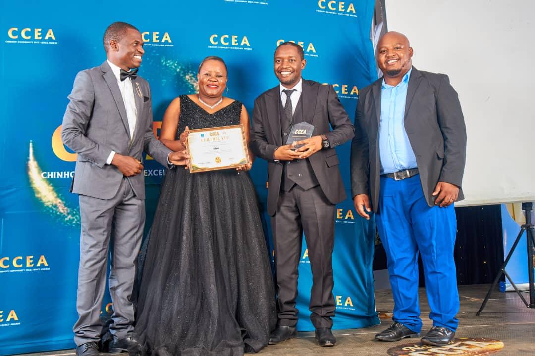 zb_foryou's tweet image. We are proud to have received the Most Community-Oriented Bank 2025 award at the Chinhoyi Community Excellence Awards.ZB Bank Chinhoyi Service Centre remains dedicated to serving, empowering, and uplifting the community. Together, we move forward!

#ZBForYou #CommunityDriven