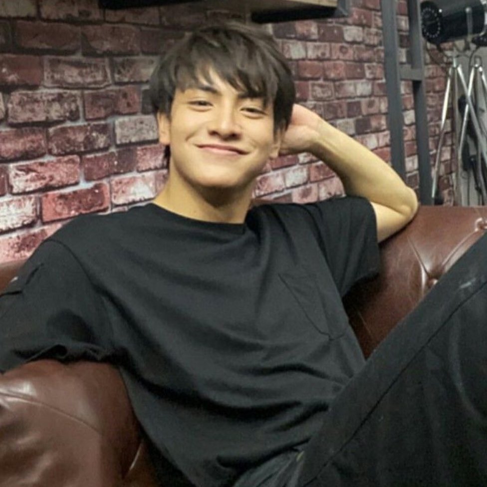 joongupdates's tweet image. If you miss JOONG quote this tweet with some of your favorite pictures or videos of him 😭🩷

#จุงอาเชน #JoongArchen ; @ChenRcj