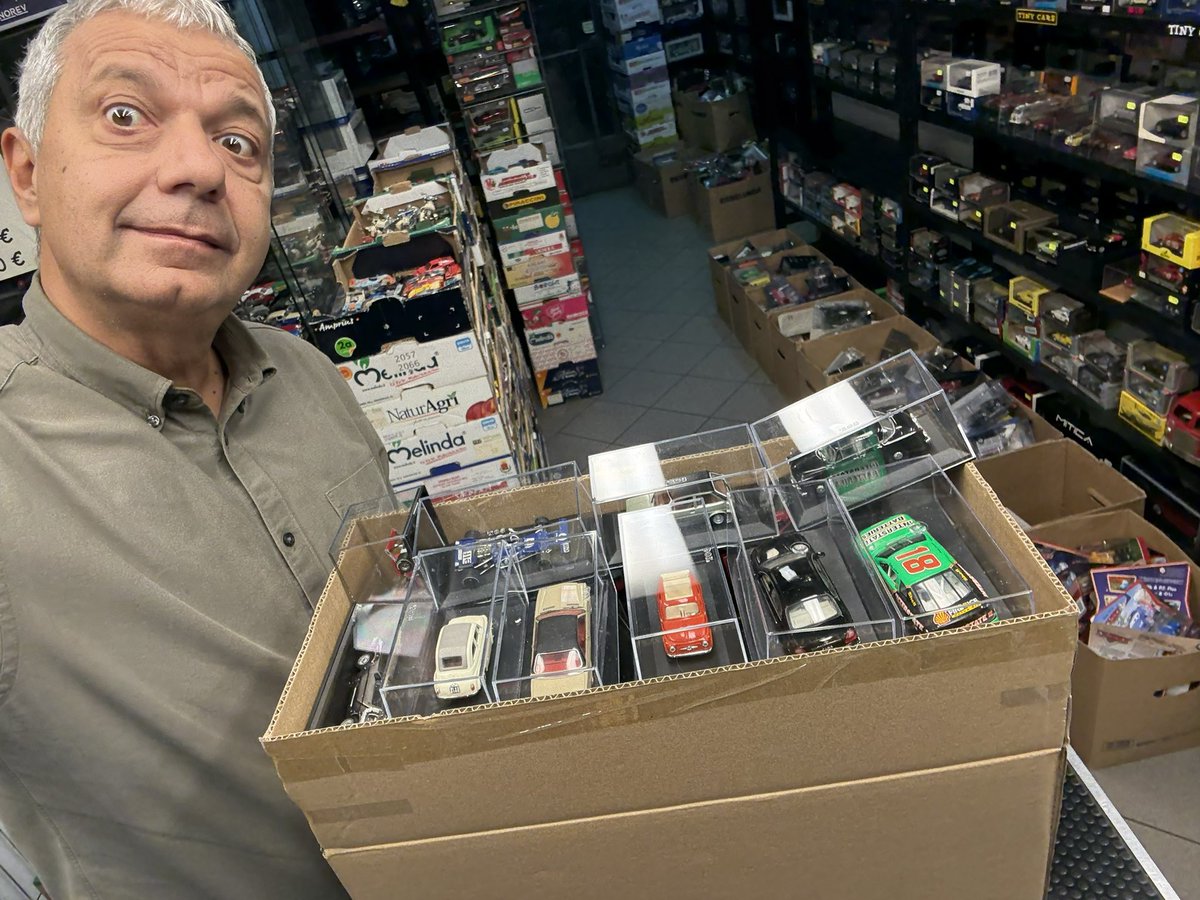 cars_tiny's tweet image. Pensavate vi lasciassi senza news? Correte da Tiny Cars e’ arrivato l’impossibile!!! #tinycars #models #scalemodel #scala143 #diecast #milano