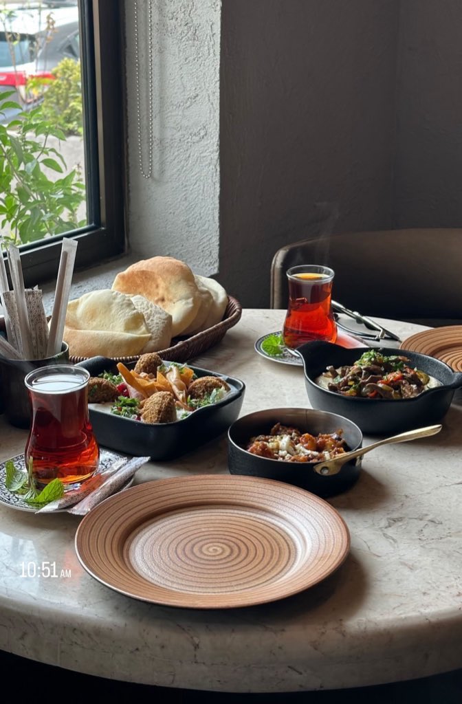 A (@am_8ni) on Twitter photo 