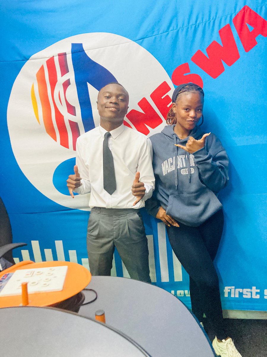 Press play, turn up and let the party begin-the Ultimate Party Show is here with Mancoba and Bathandwa🔥🧨
Tune into #UneswaFM 88.2