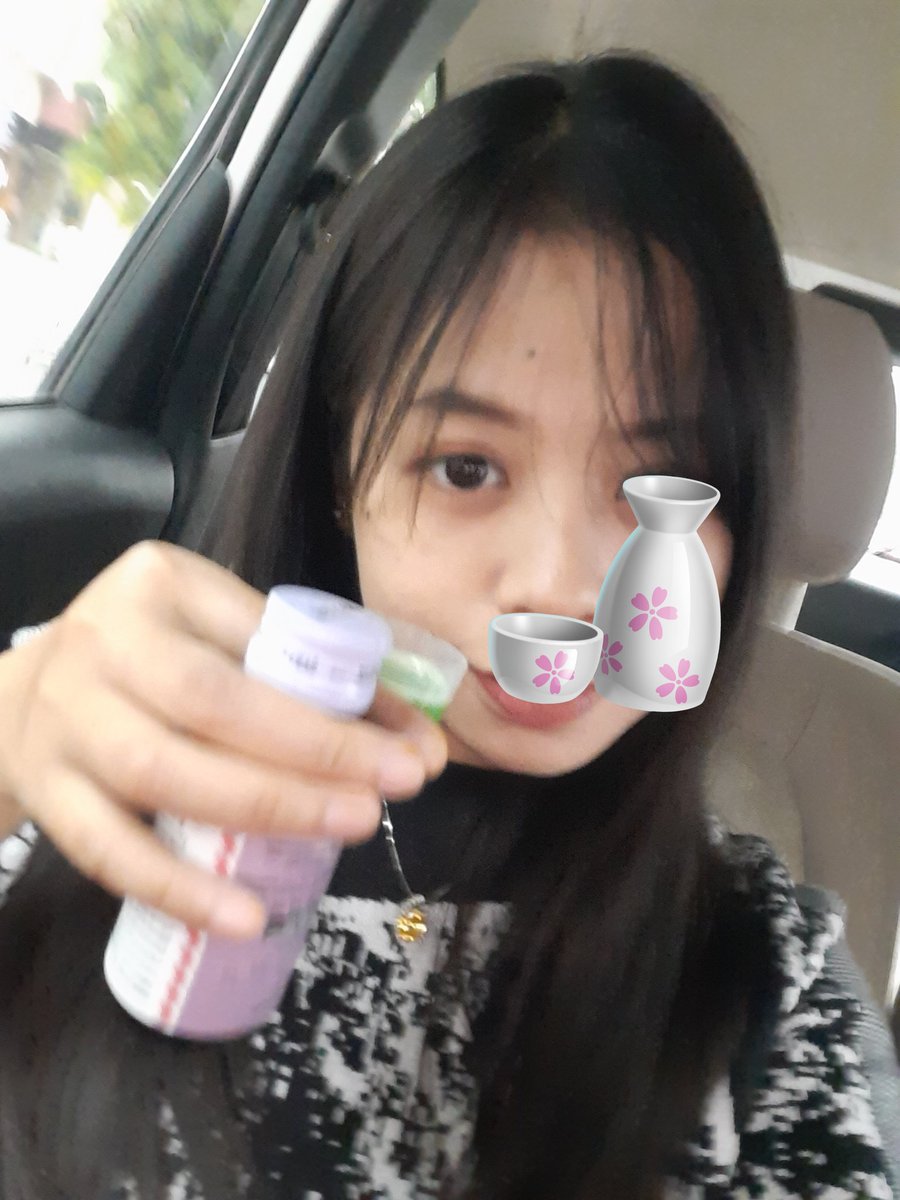 frozenyogurl's tweet image. cheers for my #cough era 🥂 just one shot and i'll be gone alias ini bikin ngantuk bangettt