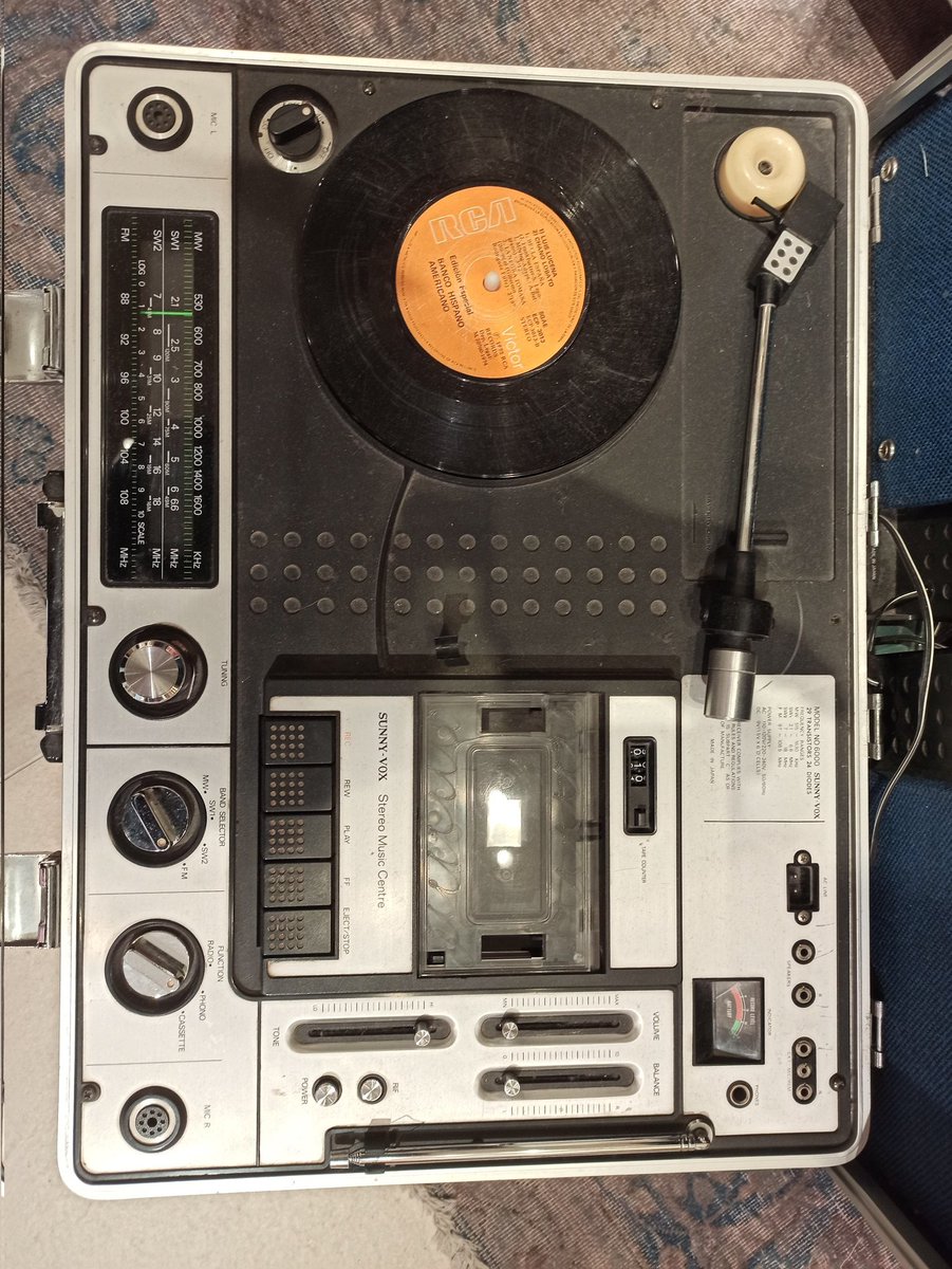 LibrarySheet's tweet image. Sunny-Vox Stereo Music Centre, Model 6000. 29 transistors, 24 diodes.
❤️
#smlpdf  #sheetmusic #Noten #partituras #spartiti 乐谱 樂譜
sheetmusiclibrary.website