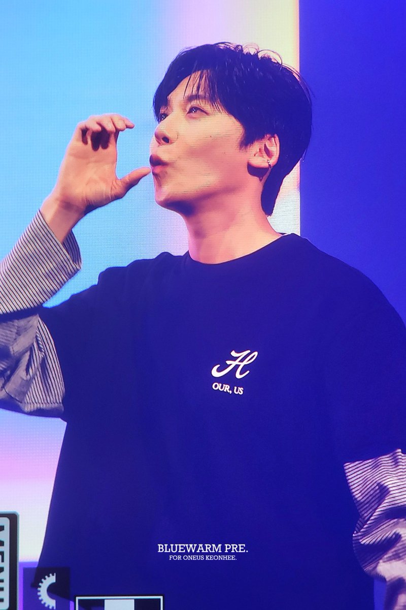 251121 [H_OUR, US] in JAPAN

건희 프리뷰💙🥤🥤

#원어스 #건희 #ONEUS #KEONHEE #파란건름이