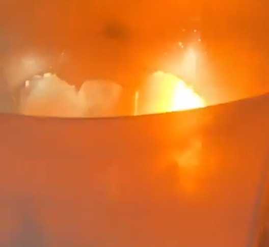 indicanews1's tweet image. indicanews.com/cop30-disrupte…
@antonioguterres @byadavbjp 
#AntonioGuterres #BhupenderYadav #UNClimateConference #ClimateSummit #FireIncident #EmergencyResponse #GeneratorFailure #ElectricalShortCircuit #indicanews
COP30 Disrupted After Pavilion Fire Injures 21 In Belem