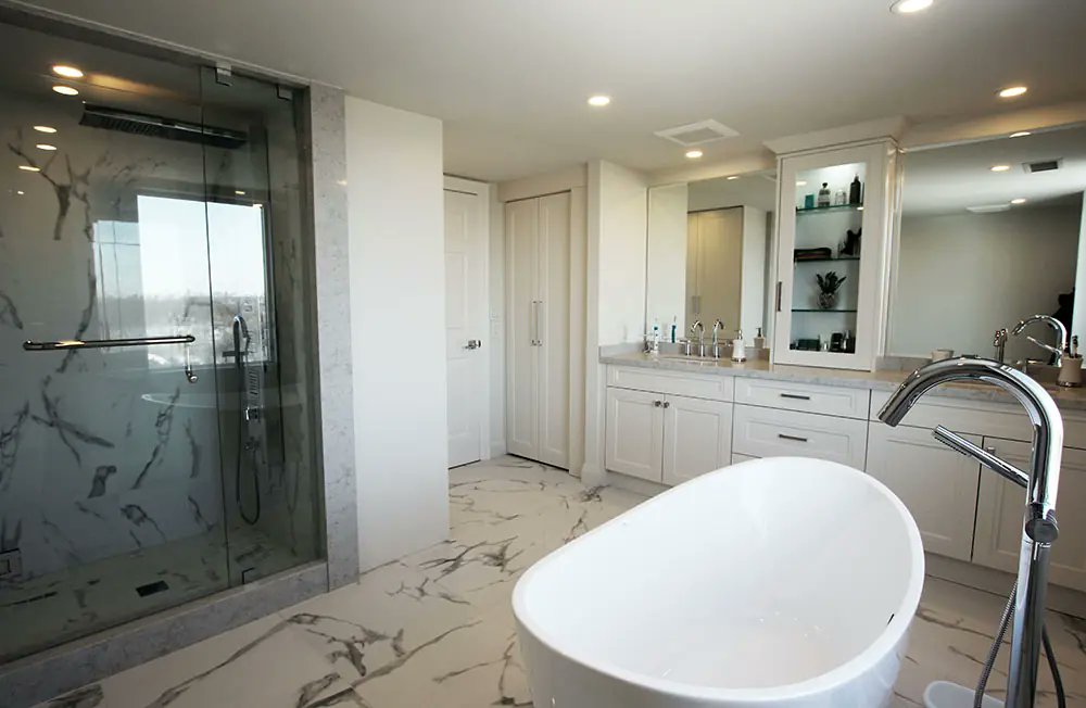 JosephKitchenON's tweet image. Step into pure #luxury✨This stunning #doublesink, #highendpaintedvanity—#beautifullydesigned and built by #JosephKitchenToronto transforms any #bathroom into a serene #spaescape🛁josephkitchens.com/services/bathr…
#BathroomRenovation #TorontoDesign #VanityDesign #DoubleSinkVanity #Toronto