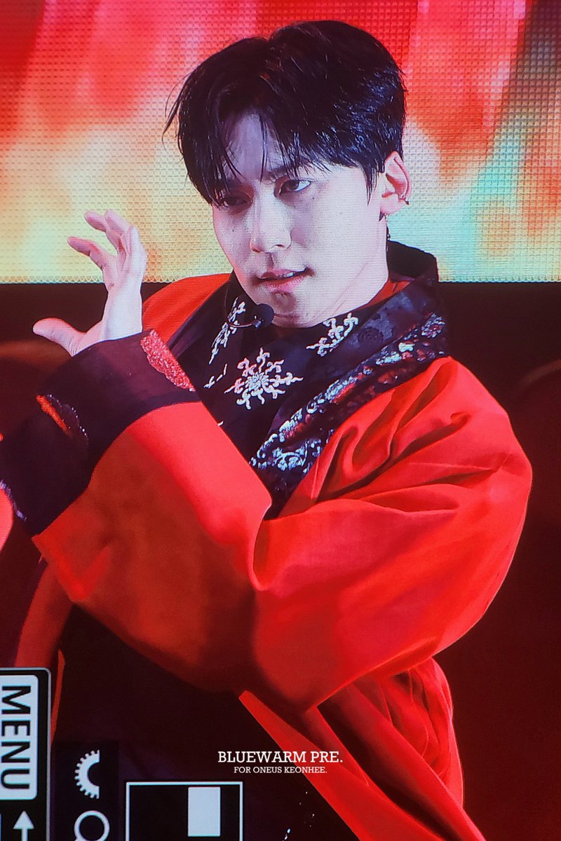 251121 [H_OUR, US] in JAPAN 

건희 프리뷰💙

#원어스 #건희 #ONEUS #KEONHEE #파란건름이