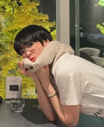 Few minutes to go in KST before 

SONG HYE KYO DAY