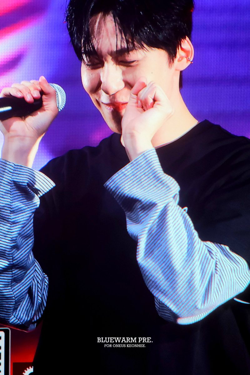 251121 [H_OUR, US] in JAPAN 

건희 프리뷰💙😆😆

#원어스 #건희 #ONEUS #KEONHEE #파란건름이