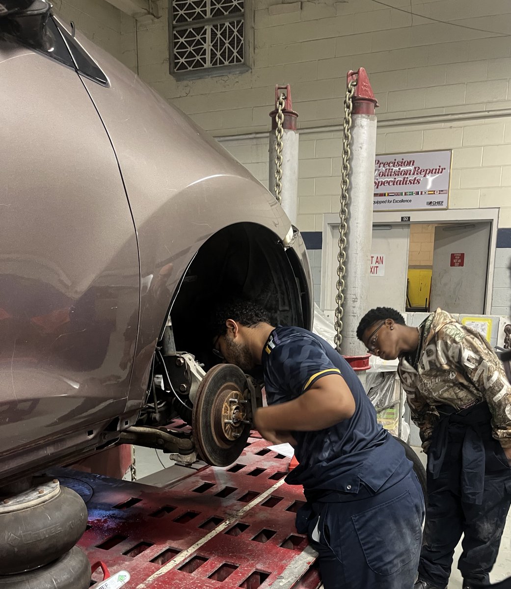 Dewey Ray tweet media