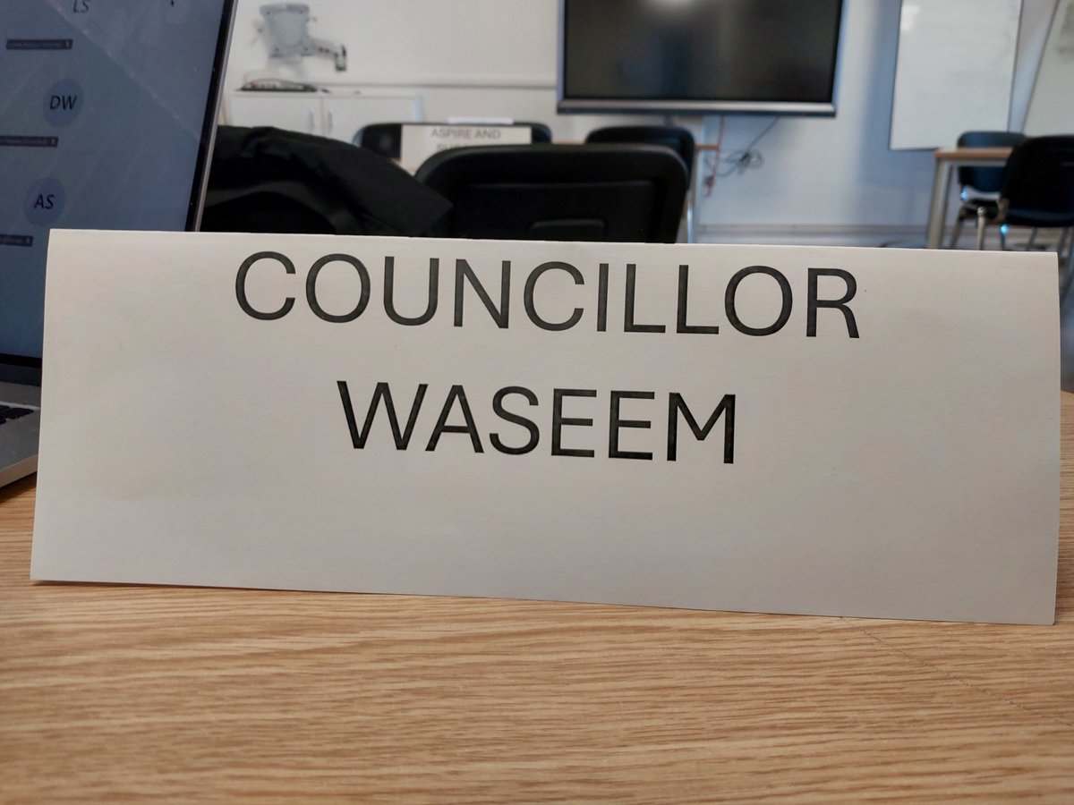 LozellsWMP's tweet image. Our PCSO'S were busy yesterday, conducting weapons sweeps in local parks, Community coffee morning at Welford Primary school and attending Lozells Advice surgery with @WaseemZaffar   at Heathfield Primary school. #NeighbourhoodPolicing #BusyDay