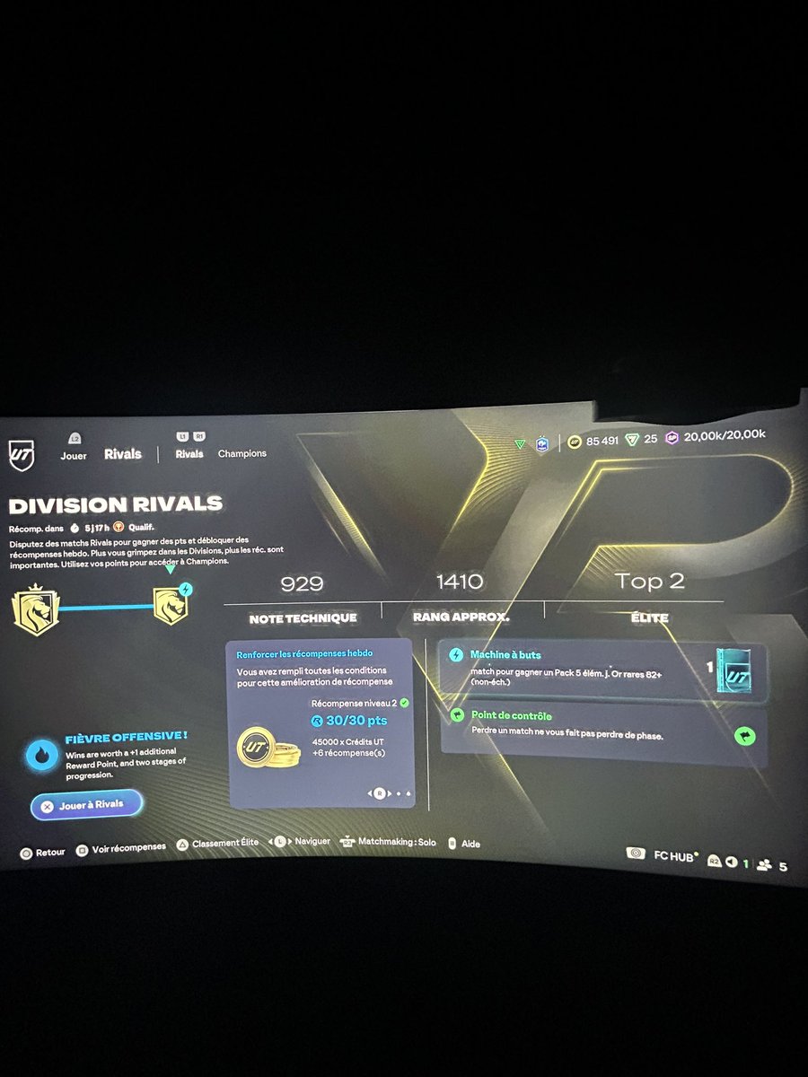 KisssCrusty's tweet image. Live à 18h go chercher le top 200 w/@coracino34