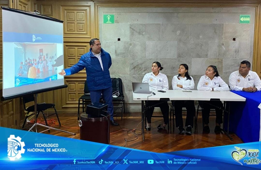 TecNM_MX's tweet image. #TecNMInforma
Estudiantes, docentes e investigadores del TECNM - Valle de Etla presentaron al Director General del #TecNM, Ramón Jiménez López los proyectos en los que trabajan actualmente, demostrando el avance científico y tecnológico de la región.
👇🏽
facebook.com/share/p/1Gvt4A…