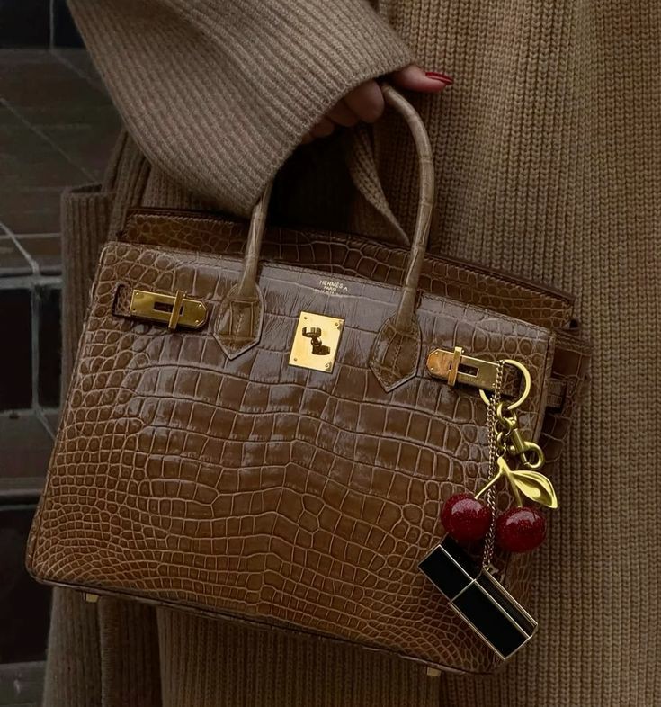 Outfit_Luxy's tweet image. Hermès 😍