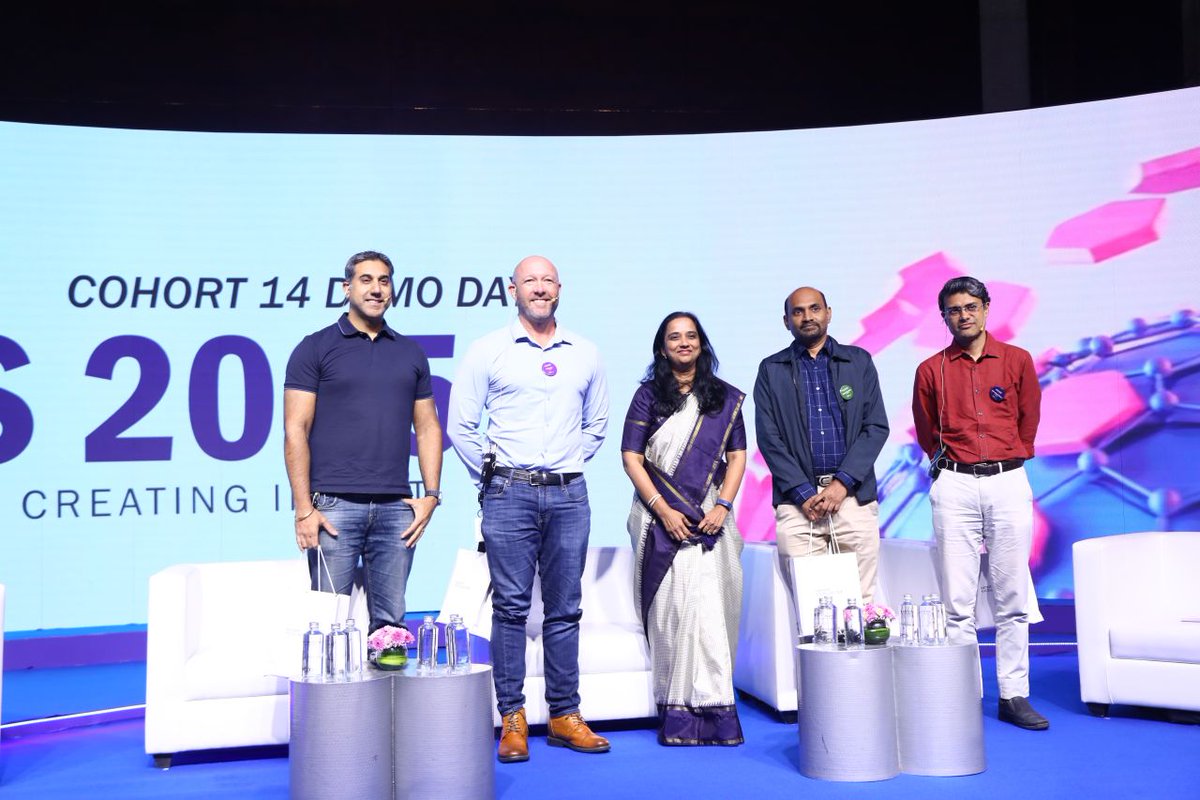 LifeAtNetApp's tweet image. Five AI startups graduated at #NetAppExcellerator Demo Day 🎓 — showcasing India’s deep-tech talent.
At @NetApp, we thrive on the same curiosity &amp;amp; innovation. Ready to make an impact? 💡
Explore careers: bit.ly/4lAZt4P

#LifeAtNetApp #NetApp #Careers #WhyNetApp