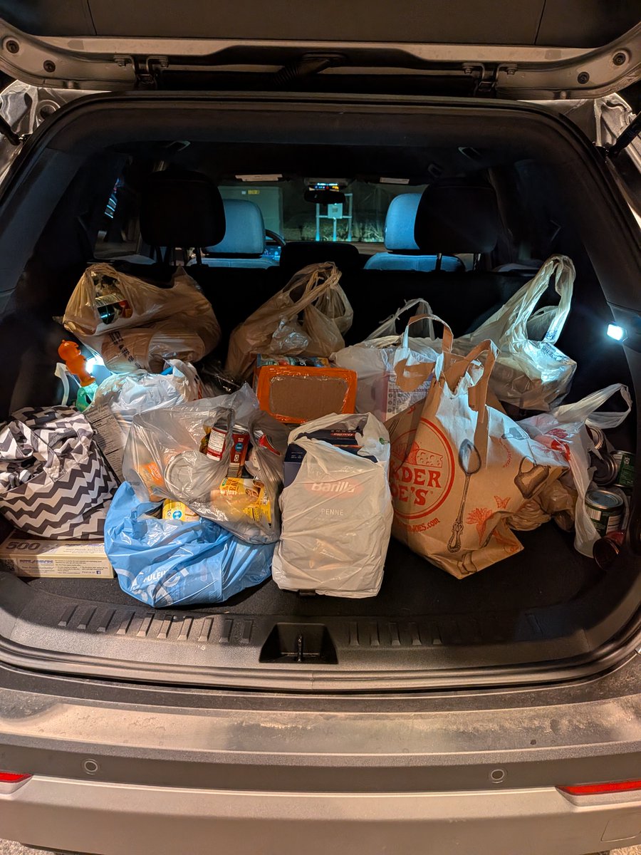 TheTangramWay's tweet image. A heartfelt thank you to everyone who donated during our recent food drive. Your generosity is already making a real impact for our clients and community members facing food insecurity.