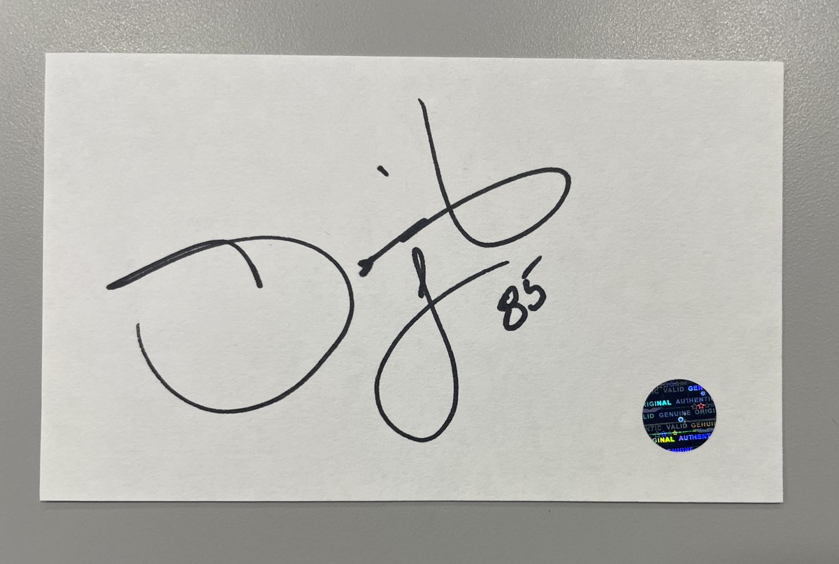 martylyonsfdn's tweet image. ...another🚨FLASH SALE FRIDAY🚨

Signed Index Cards: - @Giants Legends:
- 3x5 of Leonard Marshall.
- 3x5 of OJ Anderson.
- 3x5 of David Tyree.
- All come w/ a COA from our Foundation.  $10 each; FREE shipping; 1st person to comment w/ the player name, buys that item.

#BigBlue