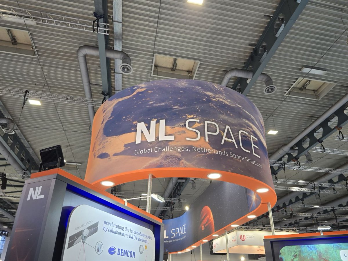 TechnologyWiser's tweet image. Staying ahead takes presence — not distance.
Dimitar Dimitrov represented Wiser at Space Tech Expo Europe, exploring how Europe’s space ecosystem is shifting through new satellite systems, materials, and engineering. Staying curious keeps us relevant.
#SpaceTech #BeWiser