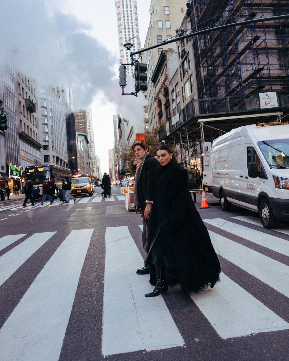 acervobellfort's tweet image. ELESSSS!! Harriet Herbig-Matten e Damian Hardung em Nova York ✨