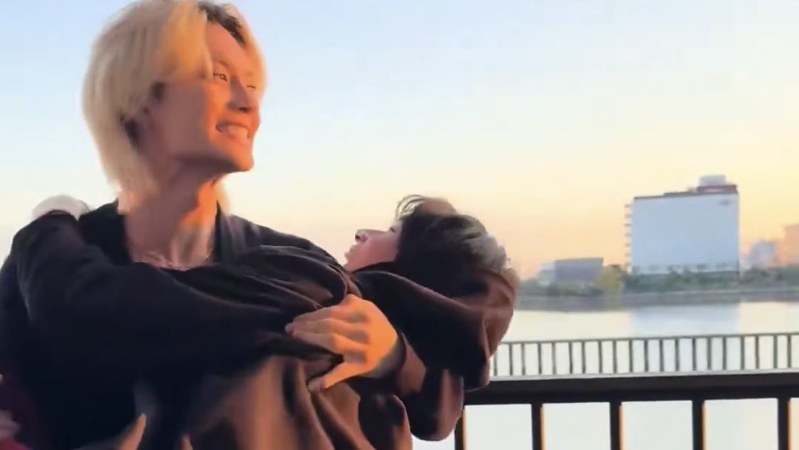 뭘까 이건