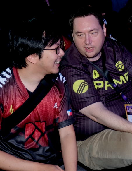 TILT_Agent_K's tweet photo. Veen and Vyn! 🔥

Any news to leak Veen? 😍

@OneturnTILT x @ParallelTCG 
@andrewveen @vynchi_ 
@YGGPlaySummit 

❤️// https://t.co/c1qwgf4v3P