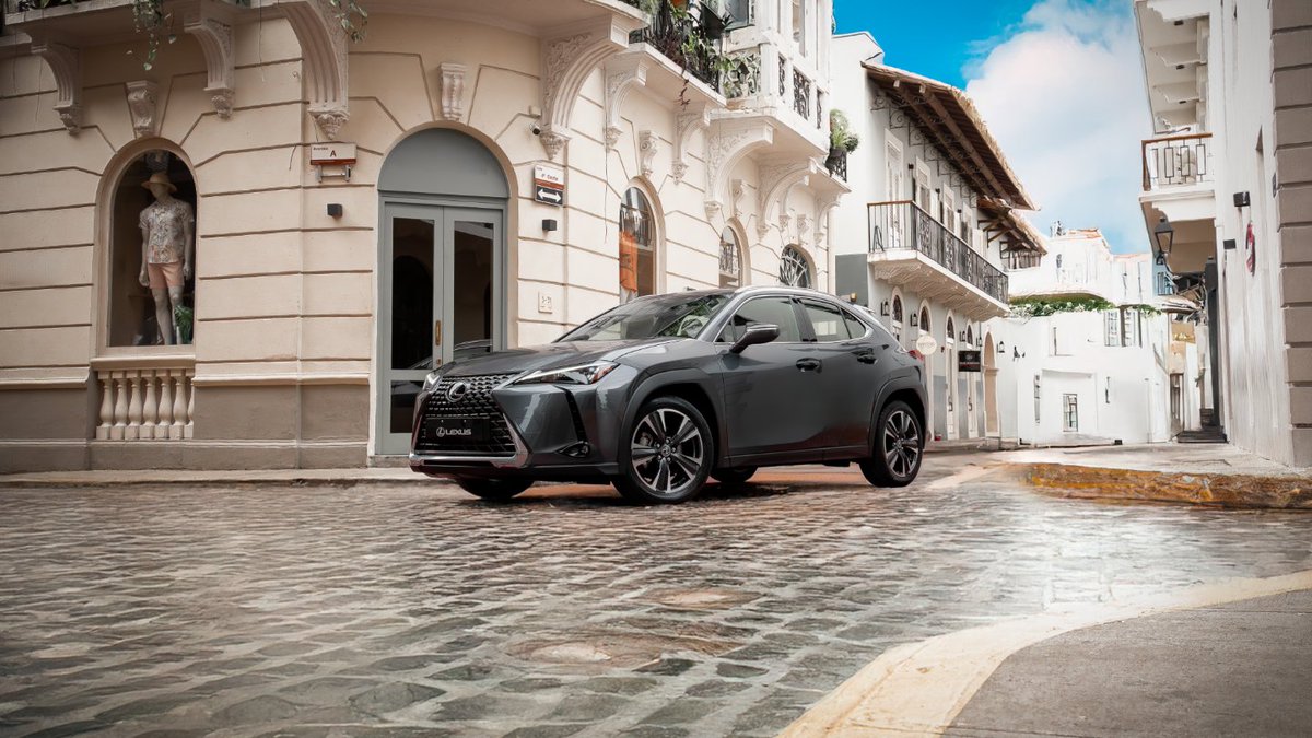 Lexusrp's tweet image. El UX está listo para recorrer Panamá con estilo.
¿Qué lugares serían parte de tu ruta? 

#SienteteLexus